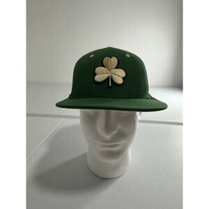 Notre Dame Nike Dri Fit Fitted Hat Size M/L Green and Goldn